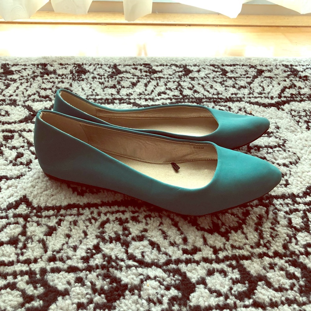 Charlotte Russe Pointed Flats